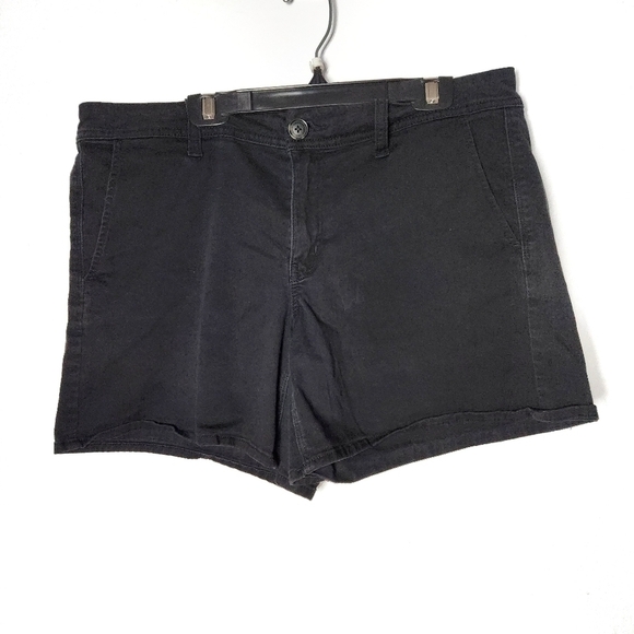 𝅺plus Size American Eagle Denim Midi Shorts - Picture 1 of 5
